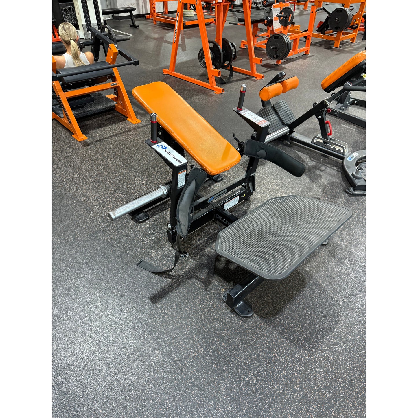 Nautilus Glute Drive